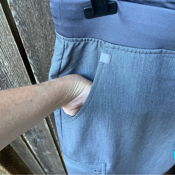 Figs Wm’s Zamora 2.0 Jogger Scrub Pants NWT In Graphite Sz XL - Picture 7 of 16